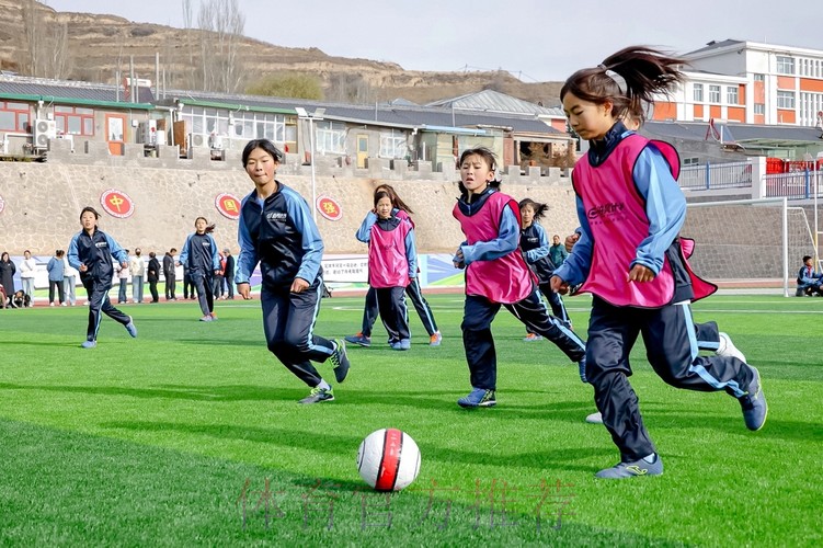 第九座玫瑰梦想球场落成 中国女足探营系列公益活动持续进行